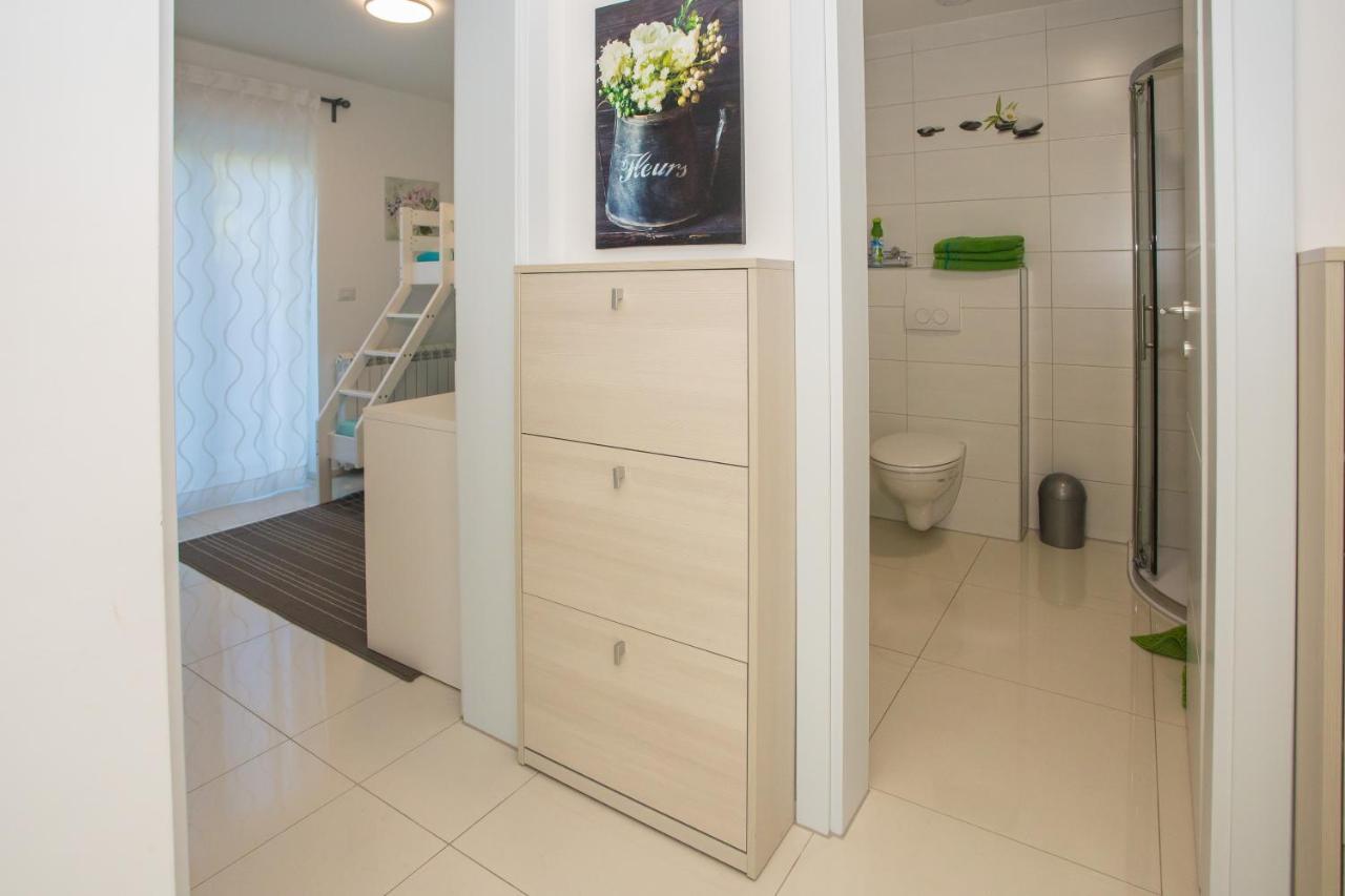 Zagar Apartment Porec Exterior photo