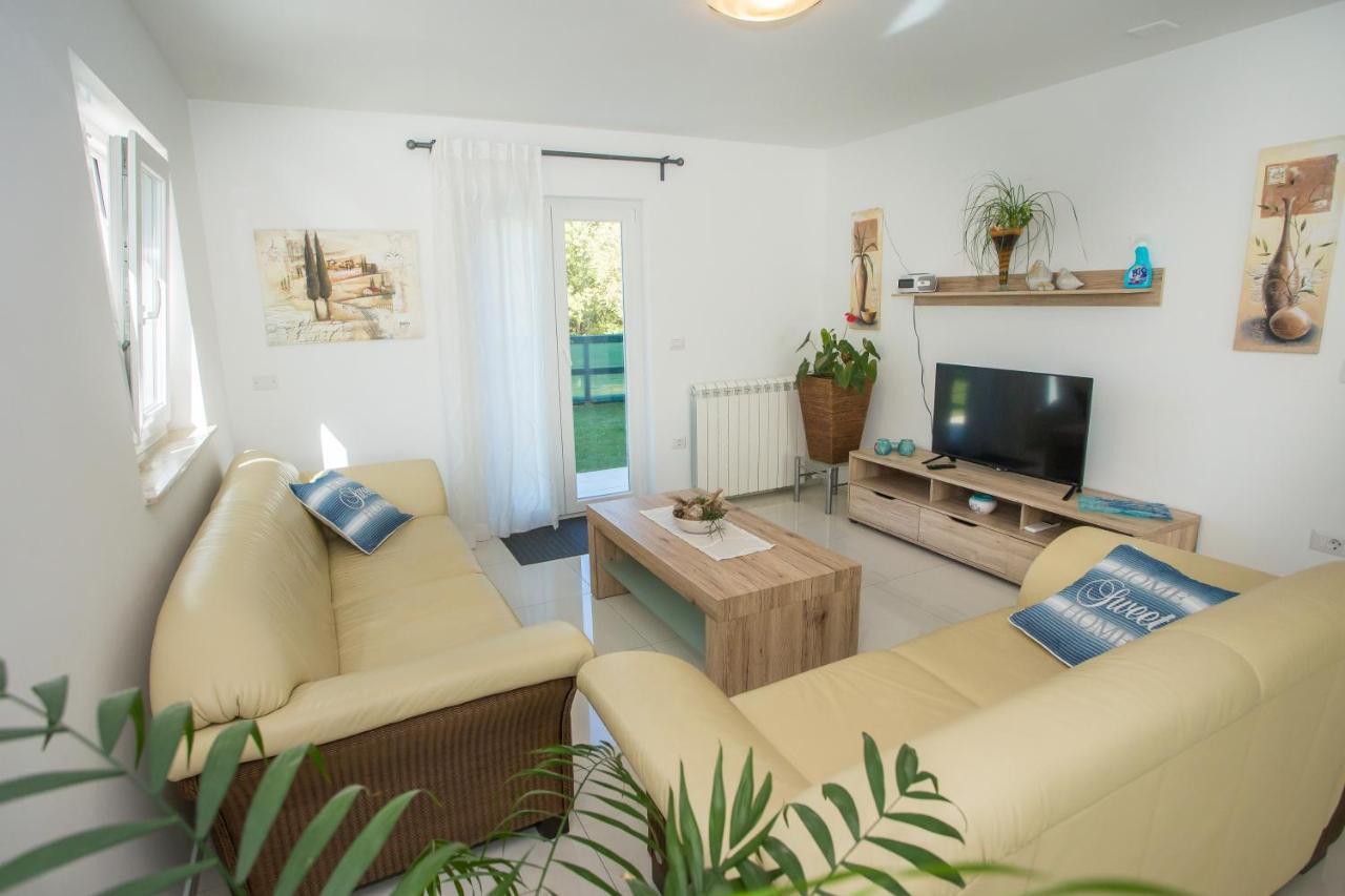 Zagar Apartment Porec Exterior photo