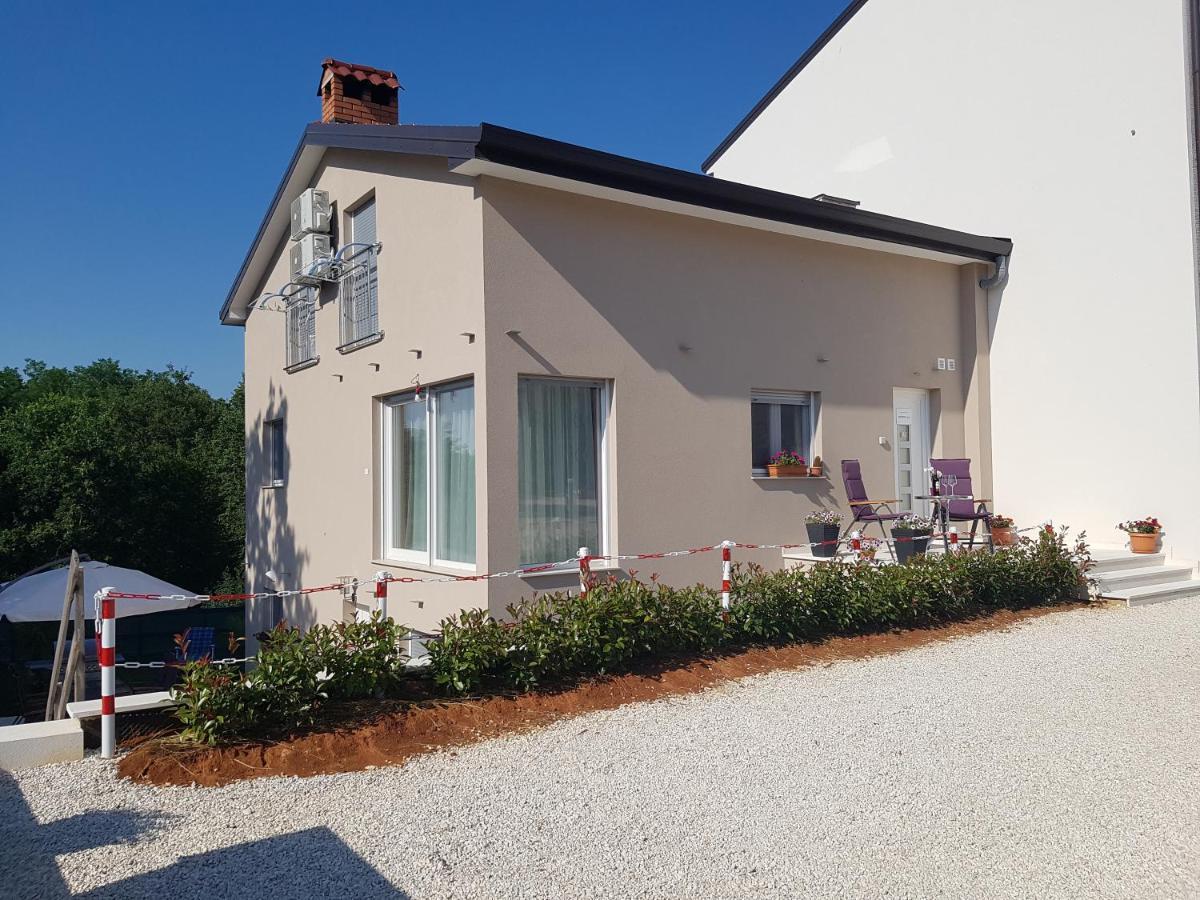 Zagar Apartment Porec Exterior photo