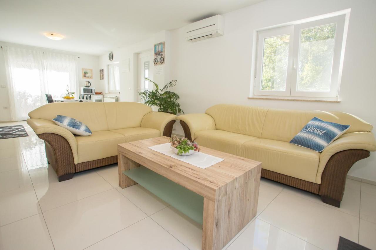 Zagar Apartment Porec Exterior photo