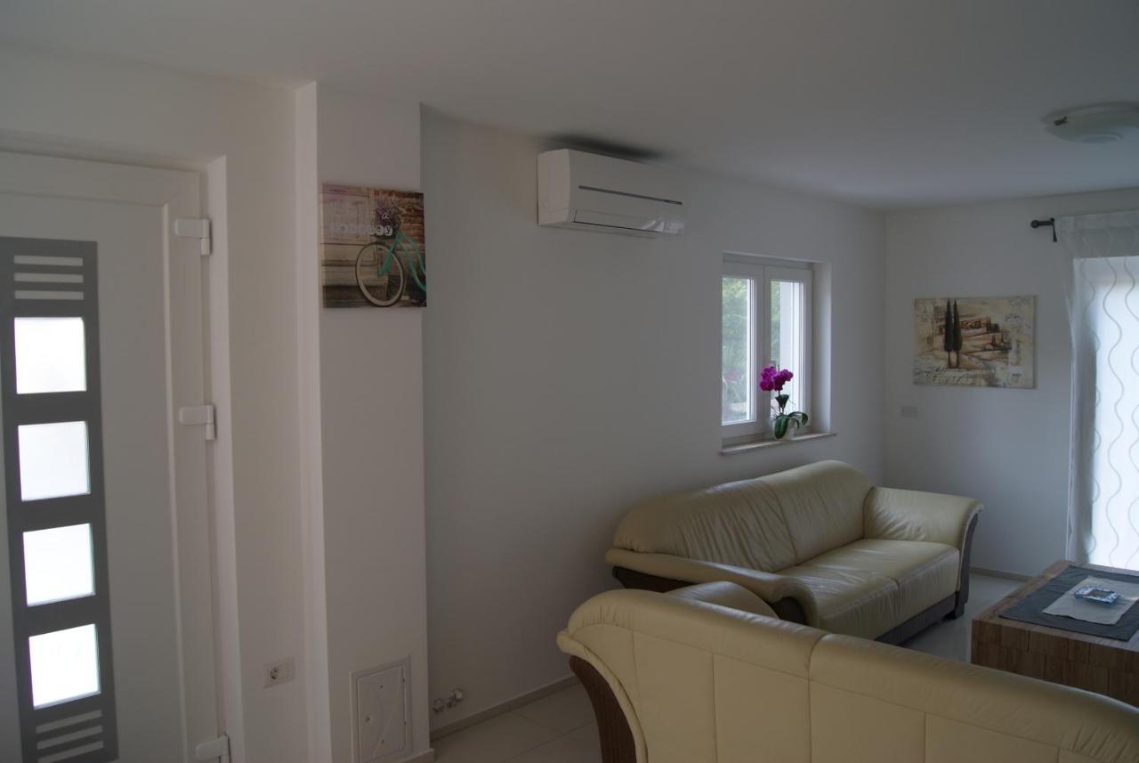 Zagar Apartment Porec Exterior photo