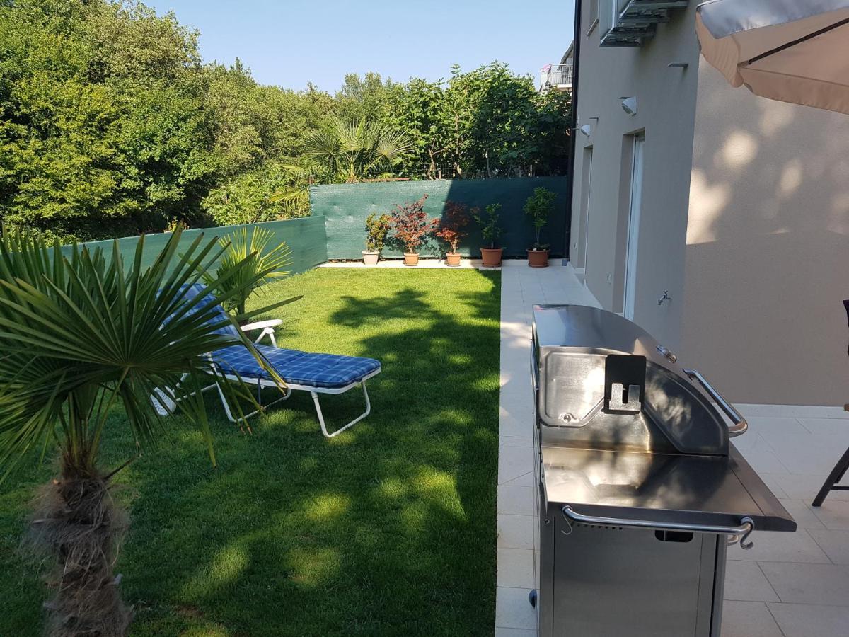 Zagar Apartment Porec Exterior photo